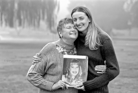 Donor recipient and daughter with donor photo
