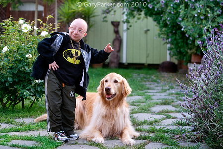 Only ONE WEEK after brain surgery for 3 aneurysms Nick visited the photographer's home where he played with the dog, danced and ate a good meal...   