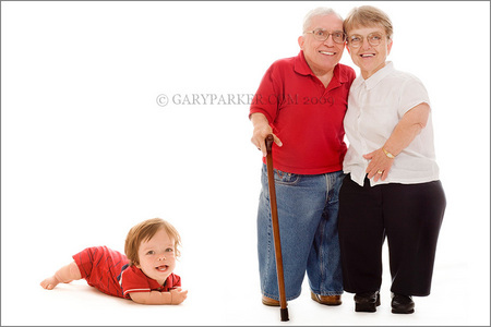 At right Peter Valuckas, Diastrophic Dwarfism, with wife Frida, who has Achondroplasia.  The baby next to them has Achondroplasia, the most common form of Dwarfism.